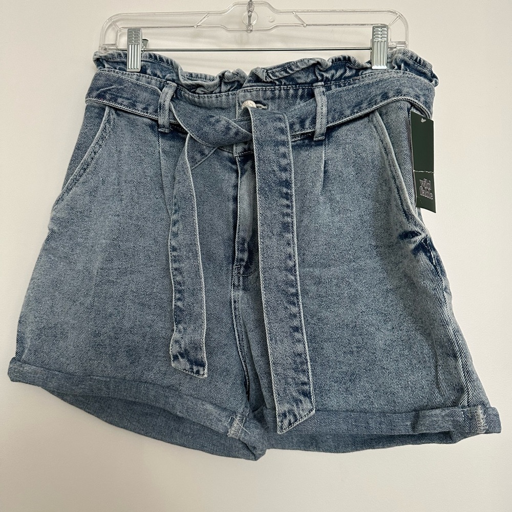 Jean Shorts, Size medium